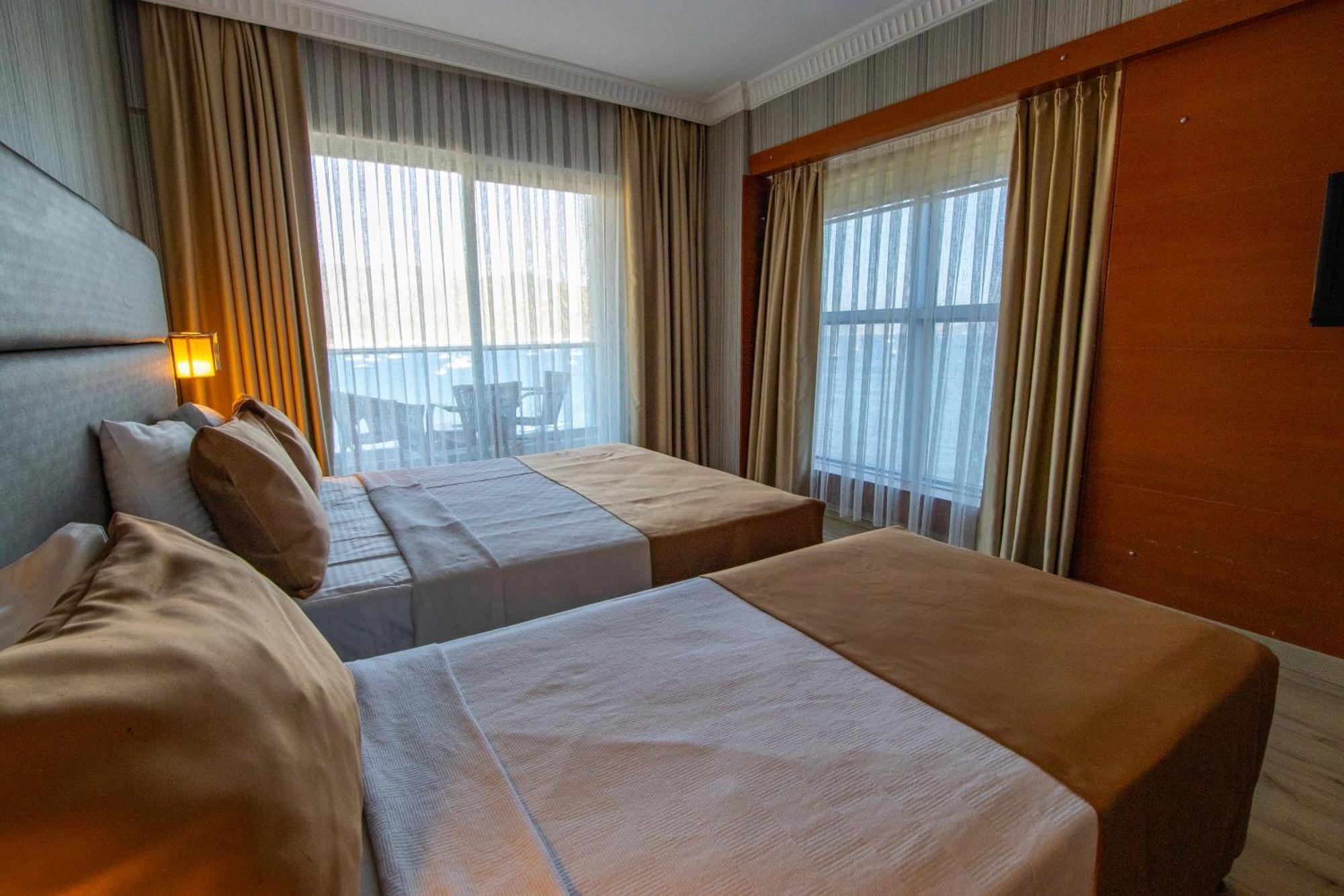 Point Beach Hotel Marmaris Exterior photo
